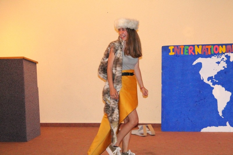 Village Camps International Summer Camp Leysin, Switzerland 2026-08-15 https://www.villagecamps.com/journals_admin/images/700-19-intl night (200).jpg